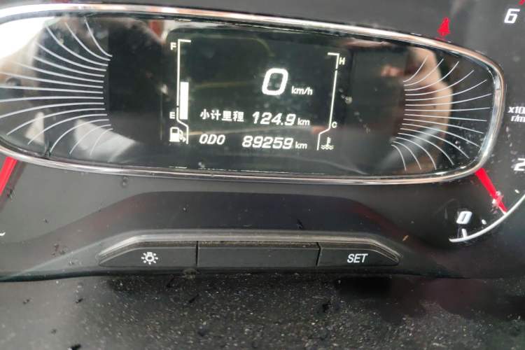 Used Baojun 510 2017 1.5L Manual Luxury Model Odometer Close Up