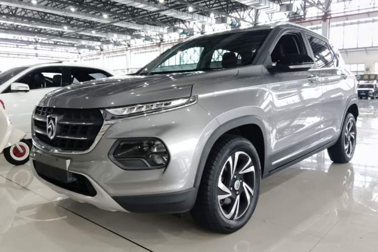 Used Baojun 510 2017 1.5L Automatic Luxury Model Guazi used car, China used car export, Used car for sale, Used Baojun cars, Cheapest cars for sale
