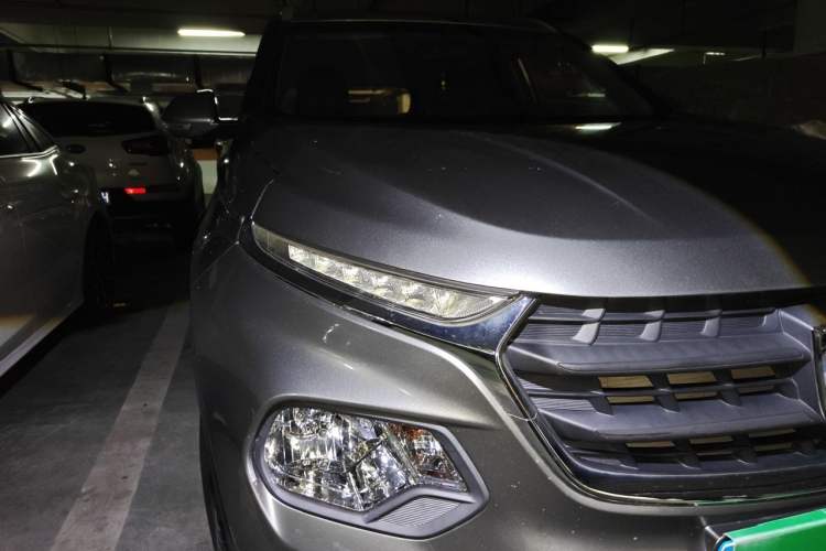 Used Baojun 510 2017 1.5L manual Comfort trim Right Front Headlight