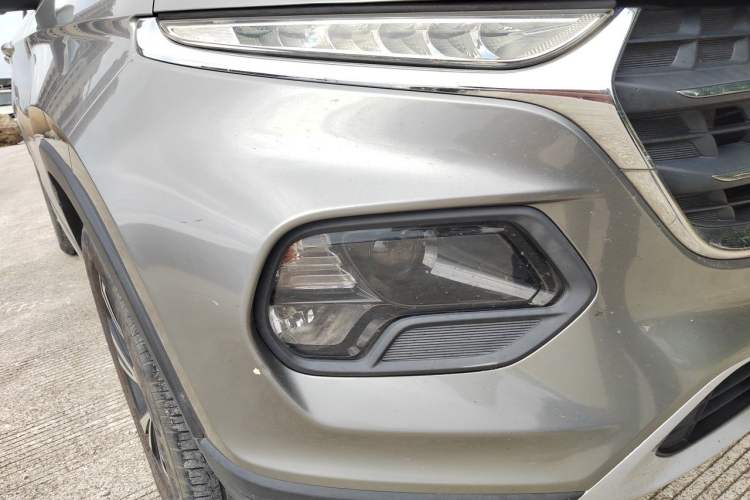 Used Baojun 510 2017 1.5L Manual Luxury Model Right Front Headlight