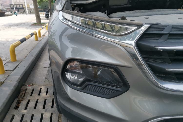 Used Baojun 510 2017 1.5L Manual Luxury Model Right Front Headlight