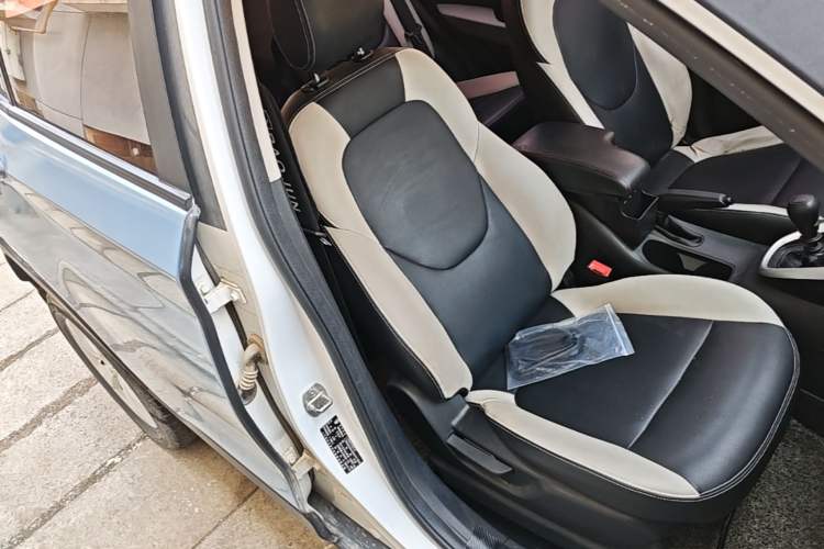 Used Baojun 510 2017 1.5L manual Comfort trim Right Front Seat