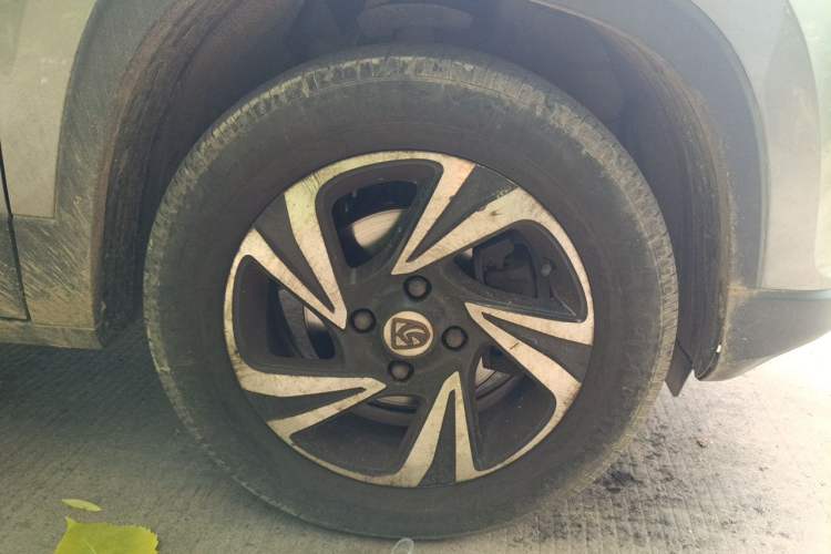 Used Baojun 510 2017 1.5L Automatic Luxury Model Right Front Wheel Hub