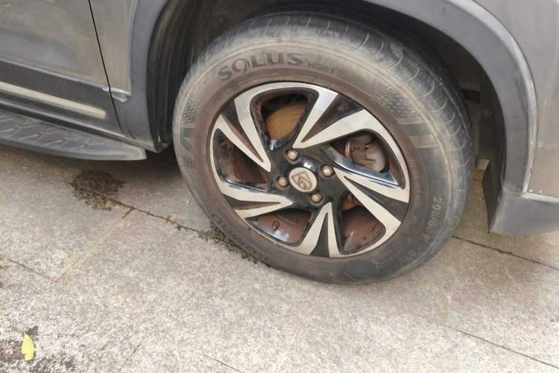 Used Baojun 510 2017 1.5L Automatic Luxury Model Right Front Wheel Hub