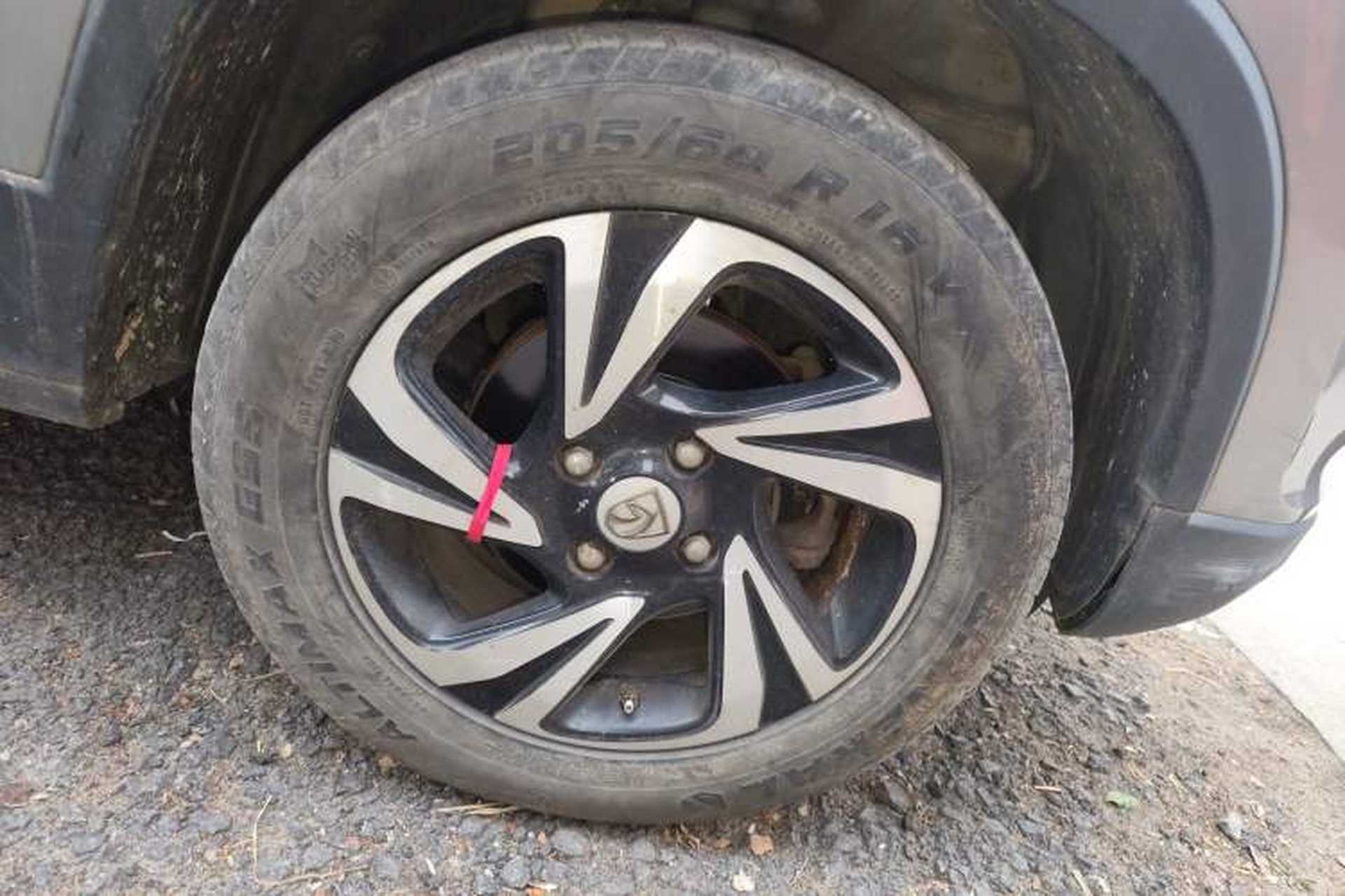 Used Baojun 510 2017 1.5L Manual Luxury Model Right Front Wheel Hub