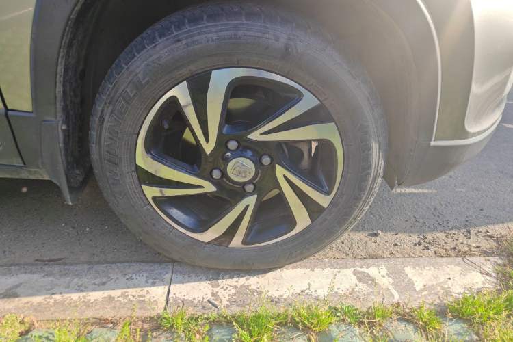 Used Baojun 510 2017 1.5L Manual Luxury Model Right Front Wheel Hub
