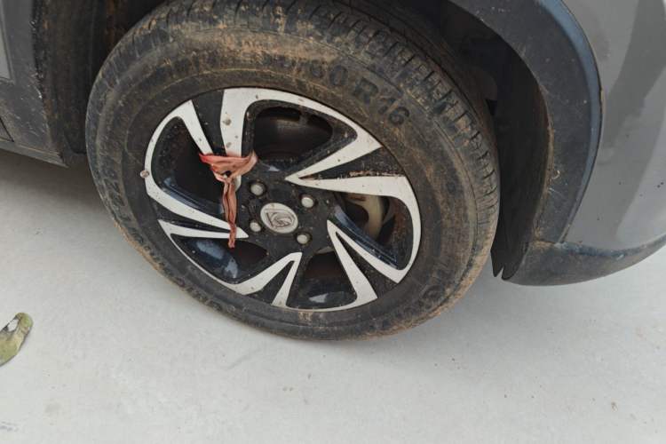 Used Baojun 510 2017 1.5L Automatic Luxury Model Right Front Wheel Hub