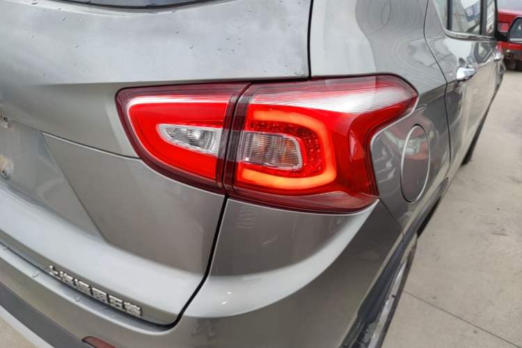 Used Baojun 510 2017 1.5L Manual Fashion Model Right Rear Taillight
