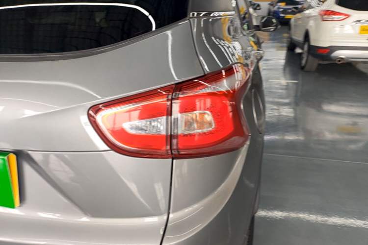 Used Baojun 510 2017 1.5L Automatic Luxury Model Right Rear Taillight