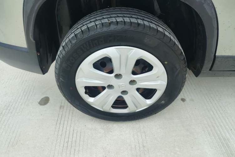 Used Baojun 510 2017 1.5L manual Comfort trim Right Rear Wheel Hub