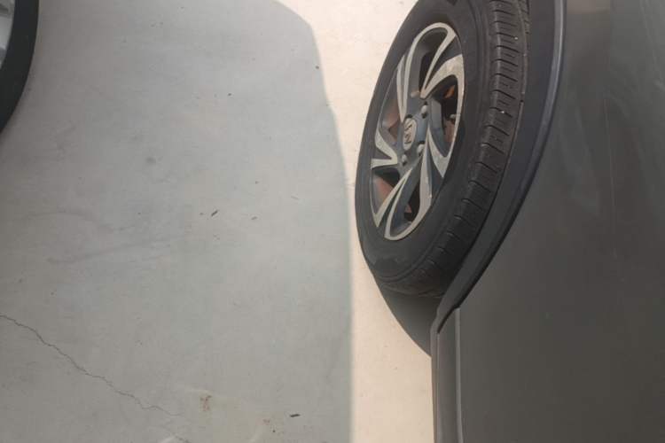 Used Baojun 510 2017 1.5L Automatic Luxury Model Right Rear Wheel Hub