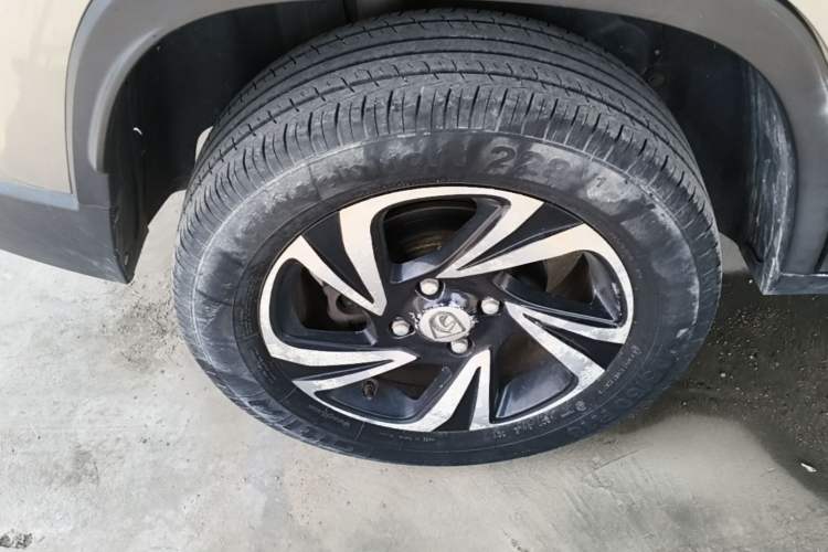 Used Baojun 510 2017 1.5L Manual Luxury Model Right Rear Wheel Hub