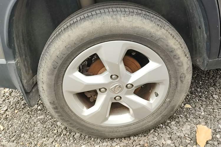 Used Baojun 510 2017 1.5L Manual Fashion Model Right Rear Wheel Hub
