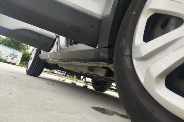 Used Baojun 510 2017 1.5L manual Comfort trim Right Side Sill