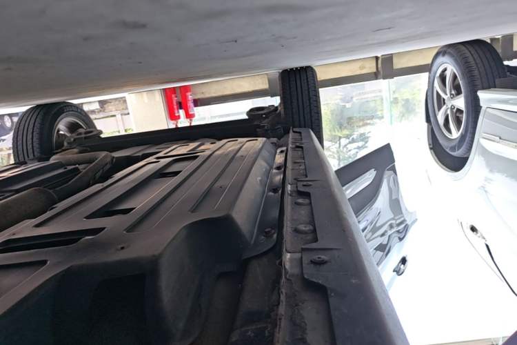 Used Baojun 510 2017 1.5L Automatic Fashion Model Right Side Sill