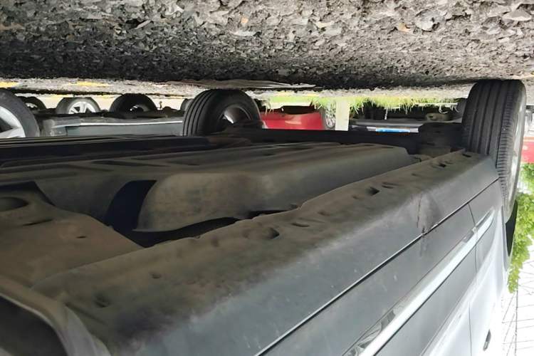 Used Baojun 510 2017 1.5L Manual Fashion Model Right Side Sill