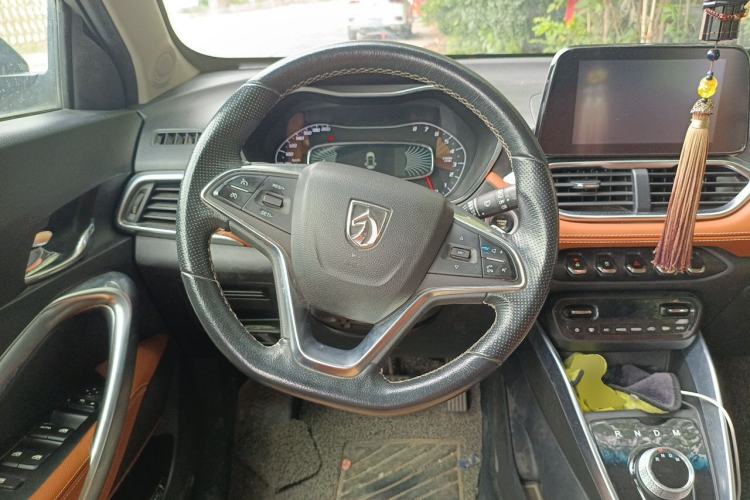 Used Baojun 510 2017 1.5L Automatic Luxury Model Steering Wheel