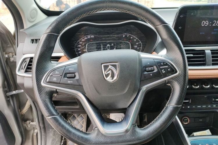 Used Baojun 510 2017 1.5L Automatic Luxury Model Steering Wheel