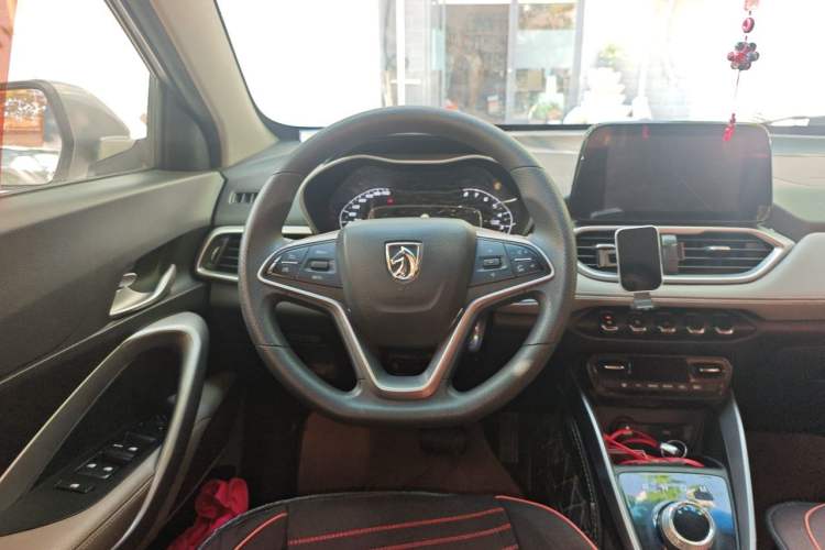 Used Baojun 510 2017 1.5L Automatic Fashion Model Steering Wheel