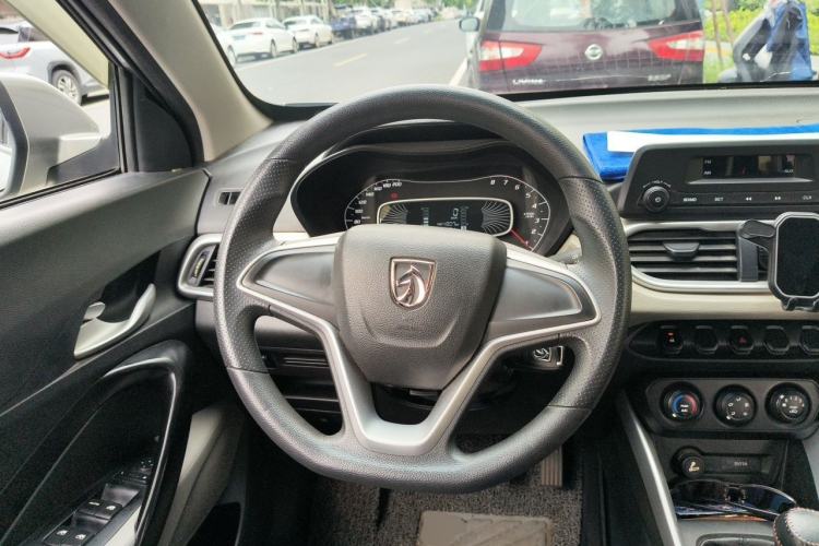 Used Baojun 510 2017 1.5L manual Comfort trim Steering Wheel