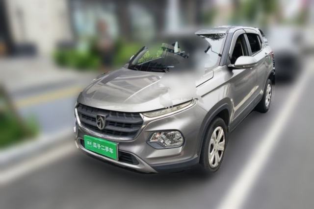 Used Baojun 510 2017 1.5L manual Comfort trim