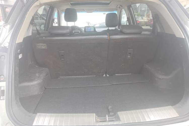 Used Baojun 510 2017 1.5L Automatic Luxury Model Trunk