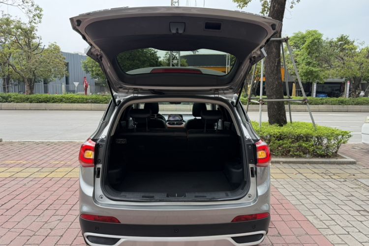 Used Baojun 510 2017 1.5L Automatic Luxury Model Trunk