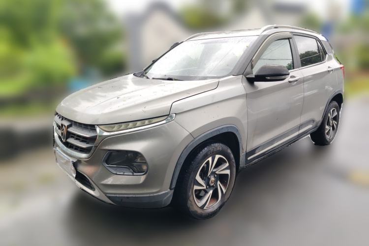 Ojetý Baojun 510 2017 1.5L Manual Luxury Model Guazi used car, China used car export, Used car for sale, Used  cars, Cheapest cars for sale