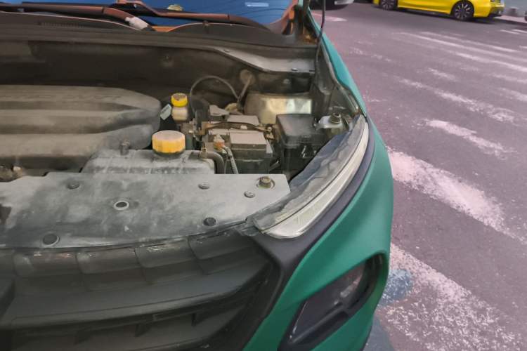 Used Baojun 510 2017 1.5L Manual Fashion Model Engine Bay Left