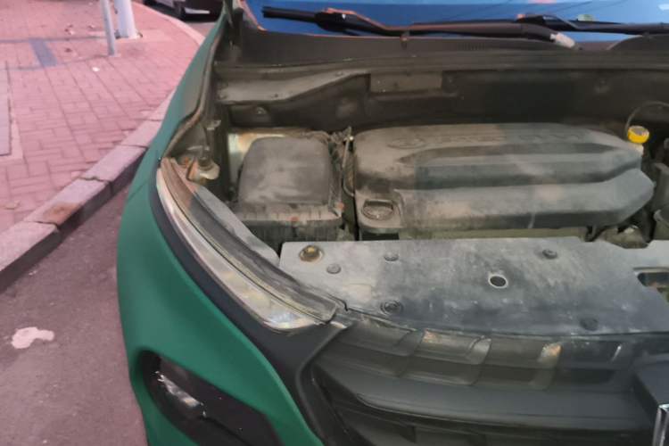 Used Baojun 510 2017 1.5L Manual Fashion Model Engine Bay Right