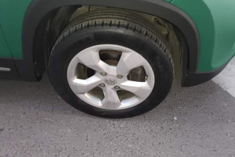 Used Baojun 510 2017 1.5L Manual Fashion Model Right Front Wheel Hub
