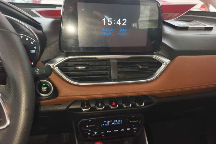 Used Baojun 510 2017 1.5L Automatic Luxury Model Audio And AC Panel