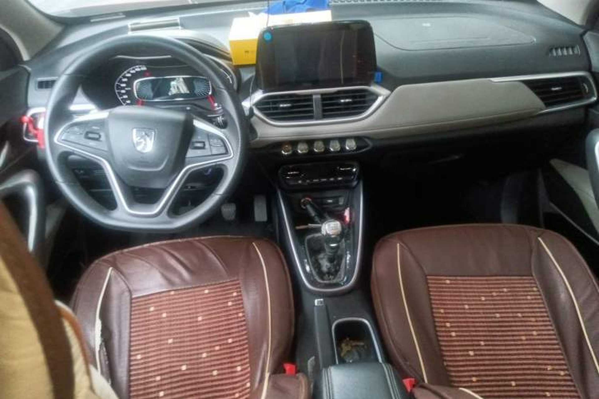Used Baojun 510 2017 1.5L Manual Fashion Model Center Console
