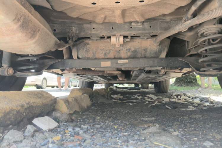 Used Baojun 510 2017 1.5L manual Comfort trim Chassis Rear