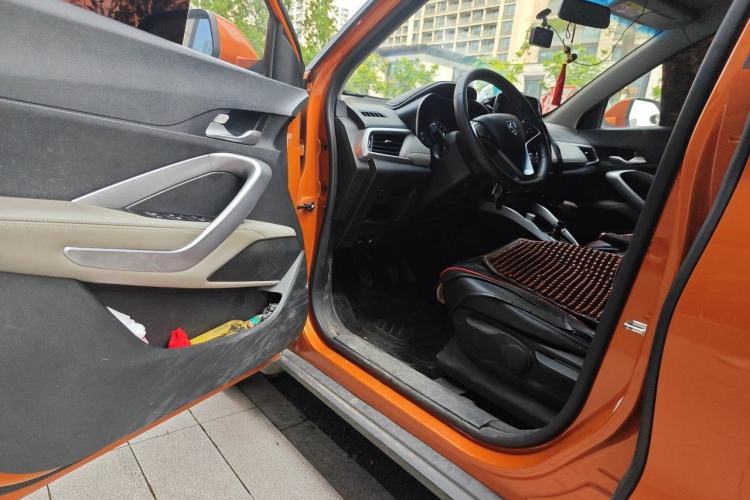 Used Baojun 510 2017 1.5L Manual Fashion Model Driver Seat