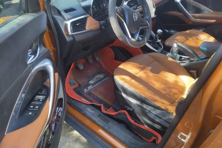 Used Baojun 510 2017 1.5L Manual Luxury Model Driver Seat