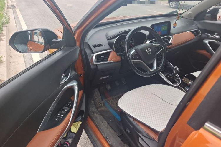 Used Baojun 510 2017 1.5L Manual Luxury Model Driver Seat