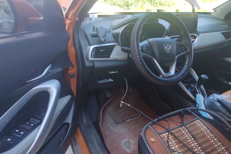 Used Baojun 510 2017 1.5L Manual Fashion Model Driver Seat