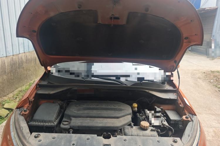 Used Baojun 510 2017 1.5L Manual Fashion Model Engine Bay