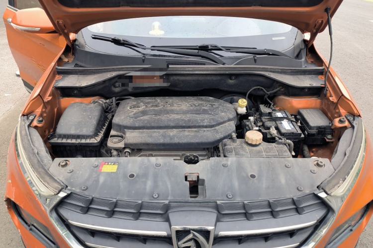 Used Baojun 510 2017 1.5L Automatic Fashion Model Engine Bay