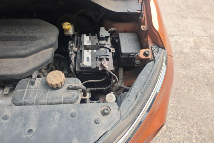 Used Baojun 510 2017 1.5L Manual Fashion Model Engine Bay Left