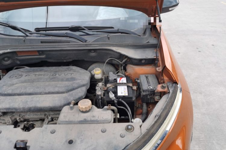 Used Baojun 510 2017 1.5L Automatic Luxury Model Engine Bay Left