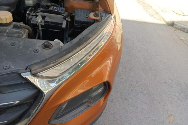 Used Baojun 510 2017 1.5L Manual Fashion Model Engine Bay Left