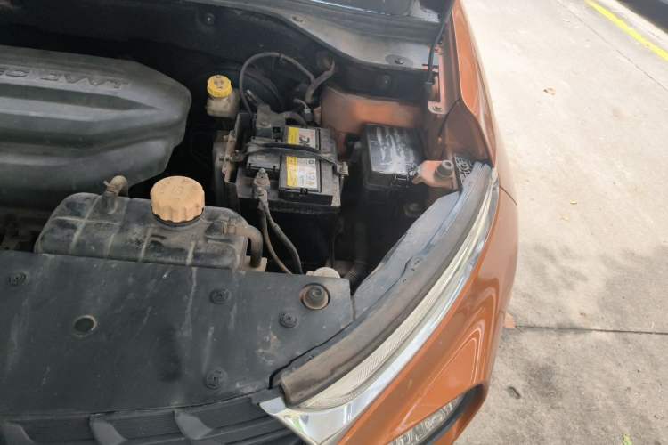 Used Baojun 510 2017 1.5L manual Comfort trim Engine Bay Left