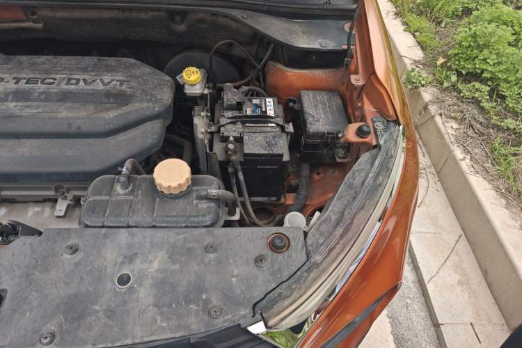 Used Baojun 510 2017 1.5L Manual Luxury Model Engine Bay Left