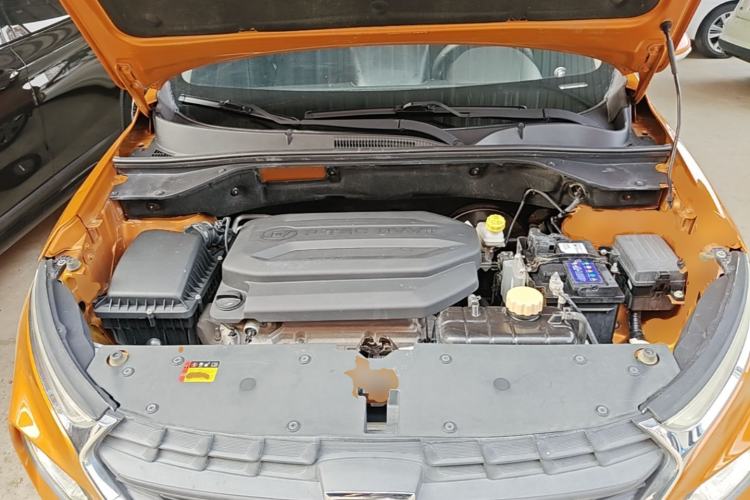 Used Baojun 510 2017 1.5L manual Comfort trim Engine Bay