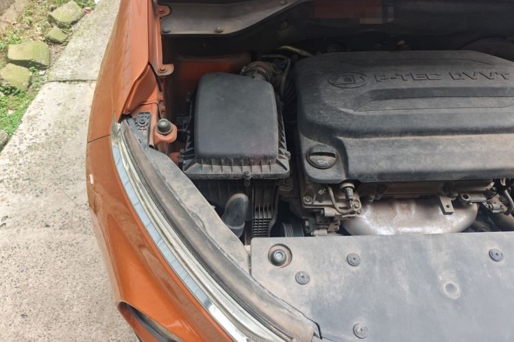 Used Baojun 510 2017 1.5L Manual Fashion Model Engine Bay Right