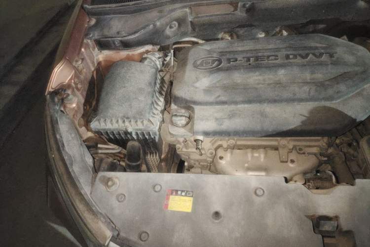 Used Baojun 510 2017 1.5L Manual Fashion Model Engine Bay Right