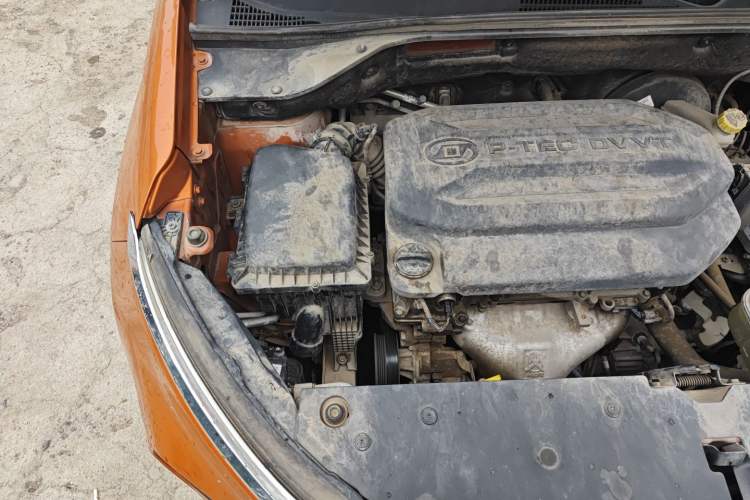 Used Baojun 510 2017 1.5L Manual Fashion Model Engine Bay Right