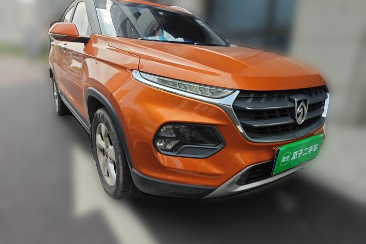 Used Baojun 510 2017 1.5L Manual Fashion Model Exterior 2